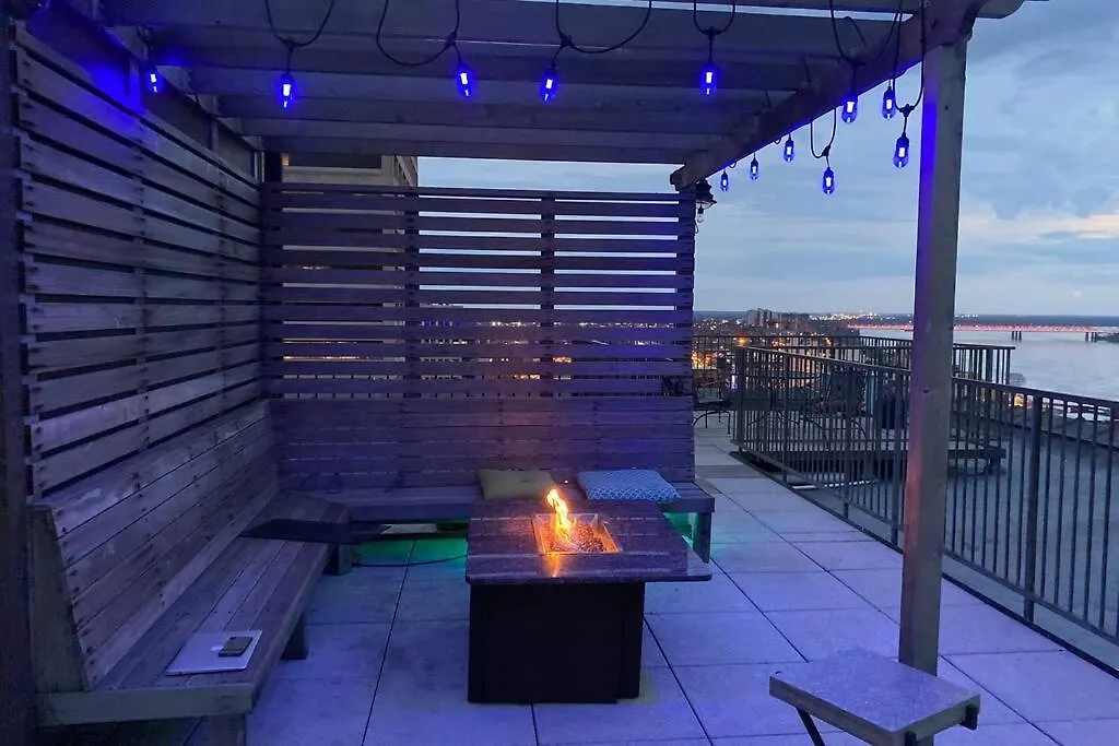 Apartment Luxurious Penthouse With City Views In Downtown Memphis