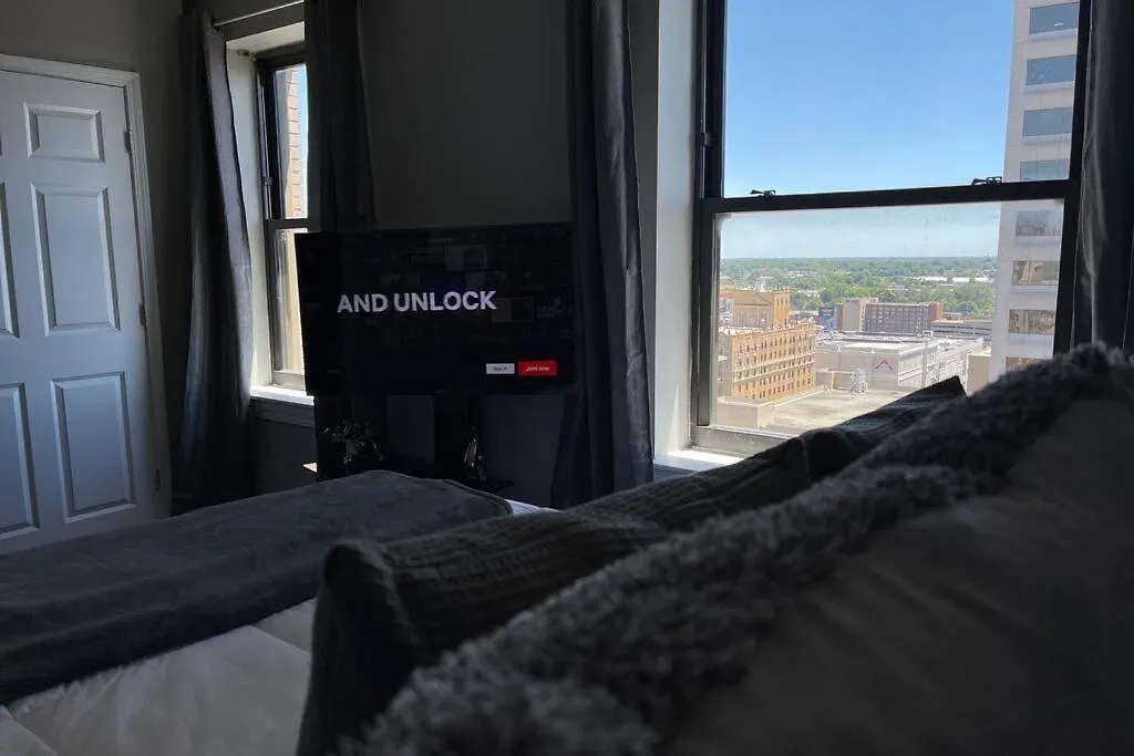Luxurious Penthouse With City Views In Downtown Memphis